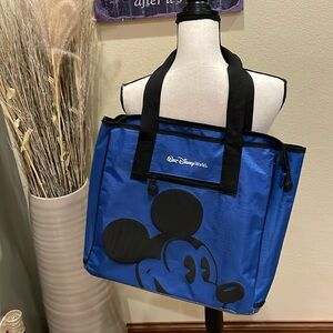 DISNEY PARKS Walt Disney World Mickey Mouse Blue Zip Shopping Beach Tote Bag